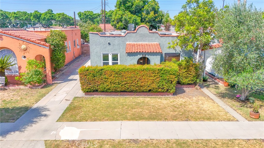6479 Brayton — photo