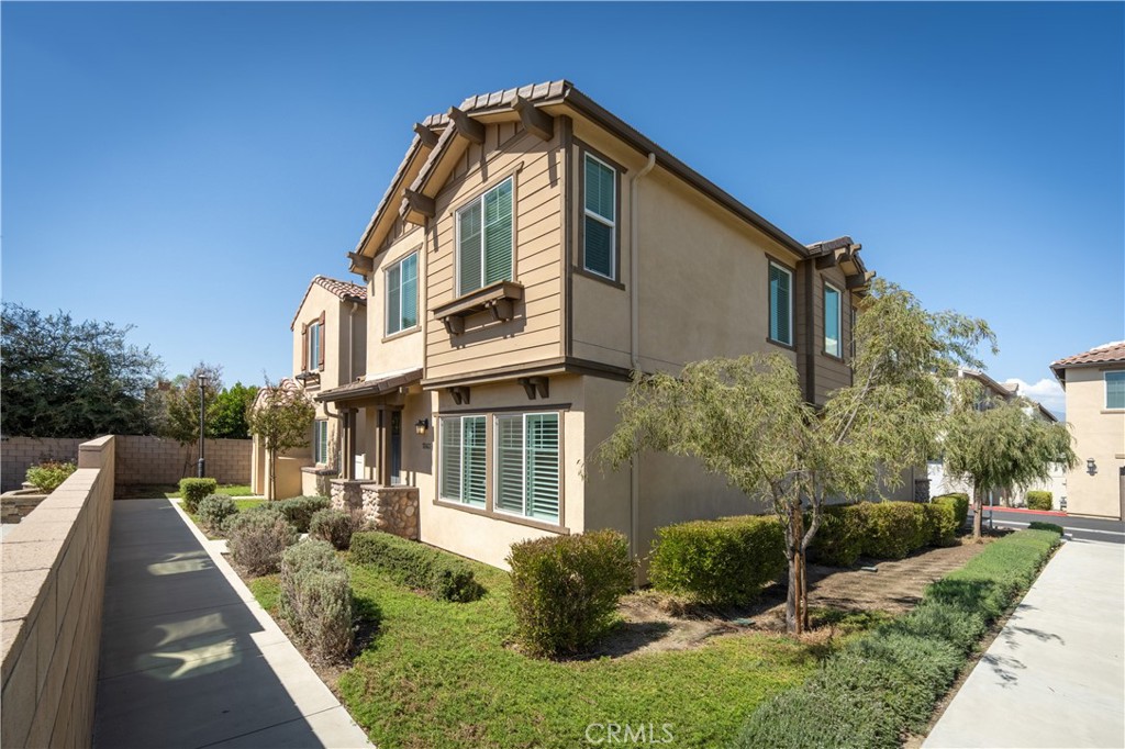 5563 Soria Drive — photo