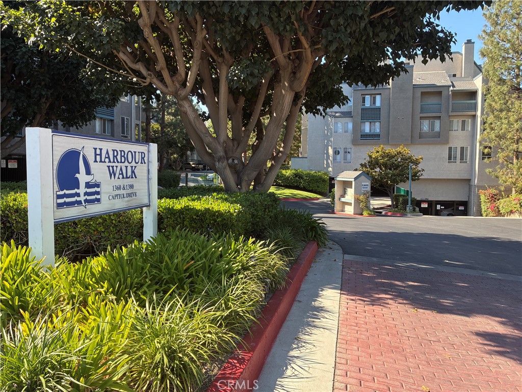 1360 W Capitol Drive 332 — photo