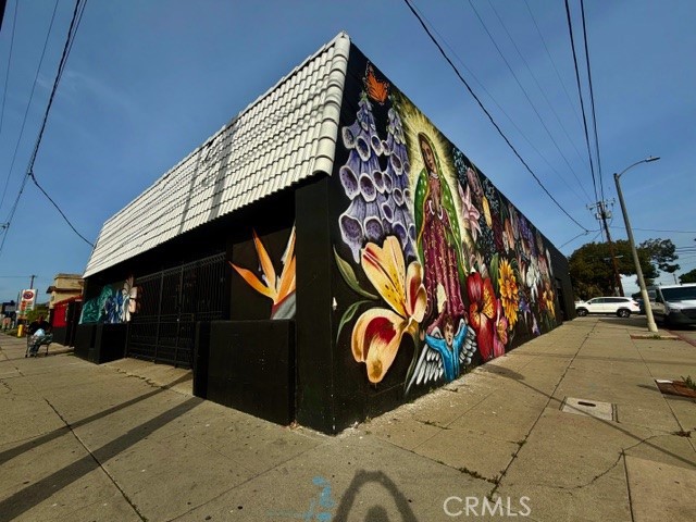 1303 W Anaheim Street — photo