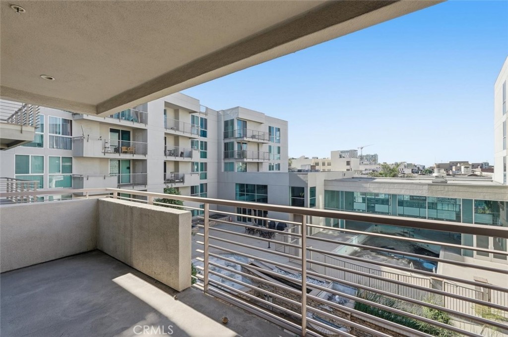 267 S San Pedro 315 — photo