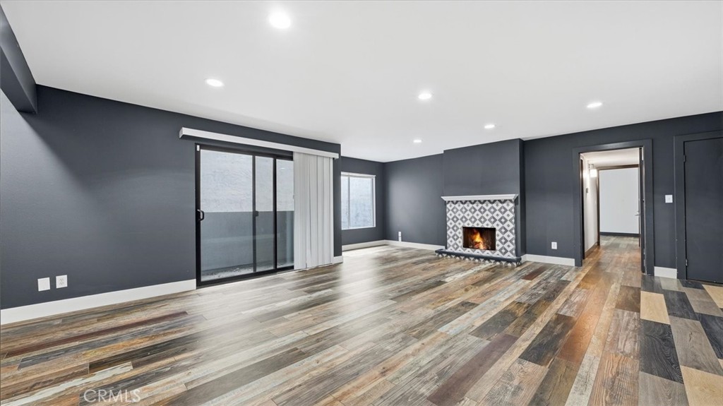 1940 N Highland 17 — photo