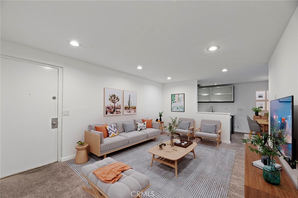 525 N Sycamore Avenue 333 — photo