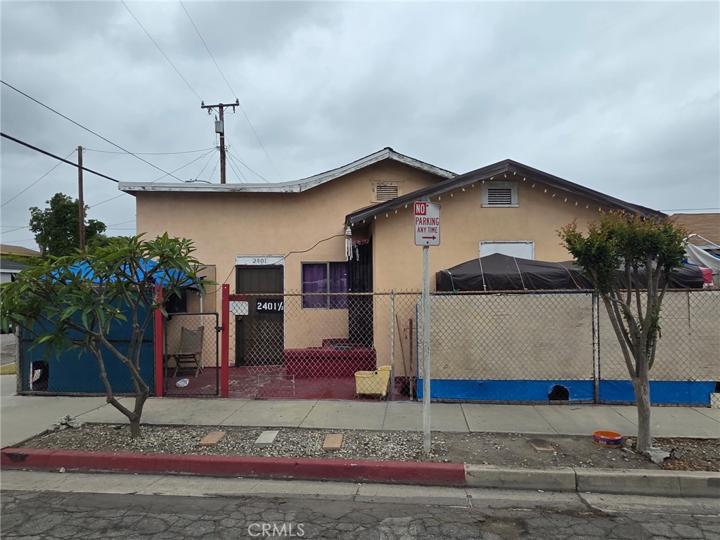 2401 E Hatchway Street — photo