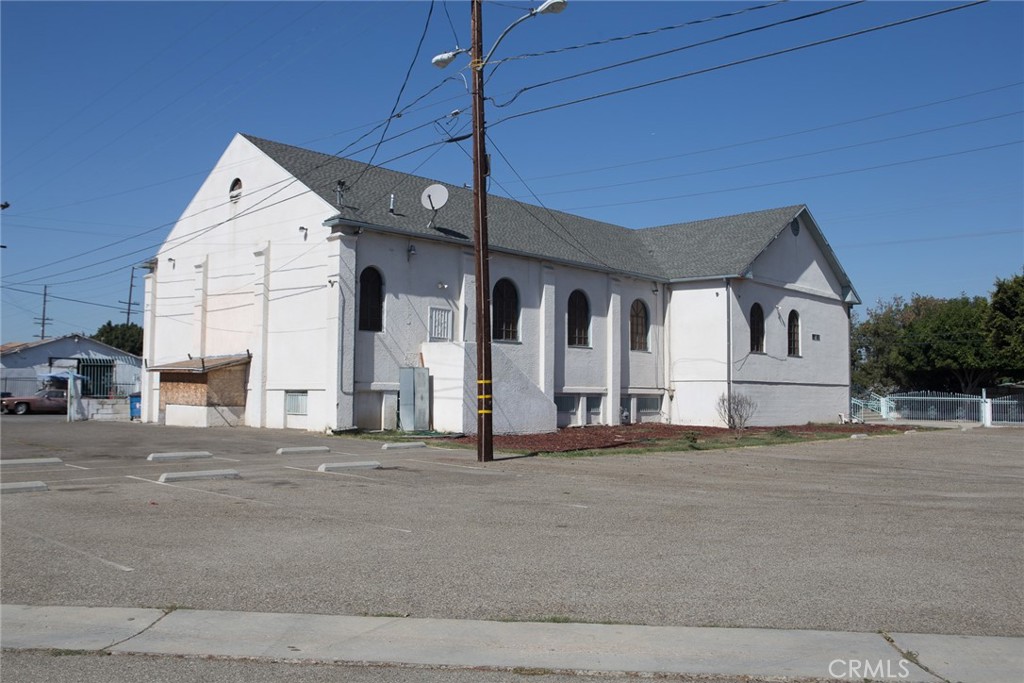 1226 W Compton — photo