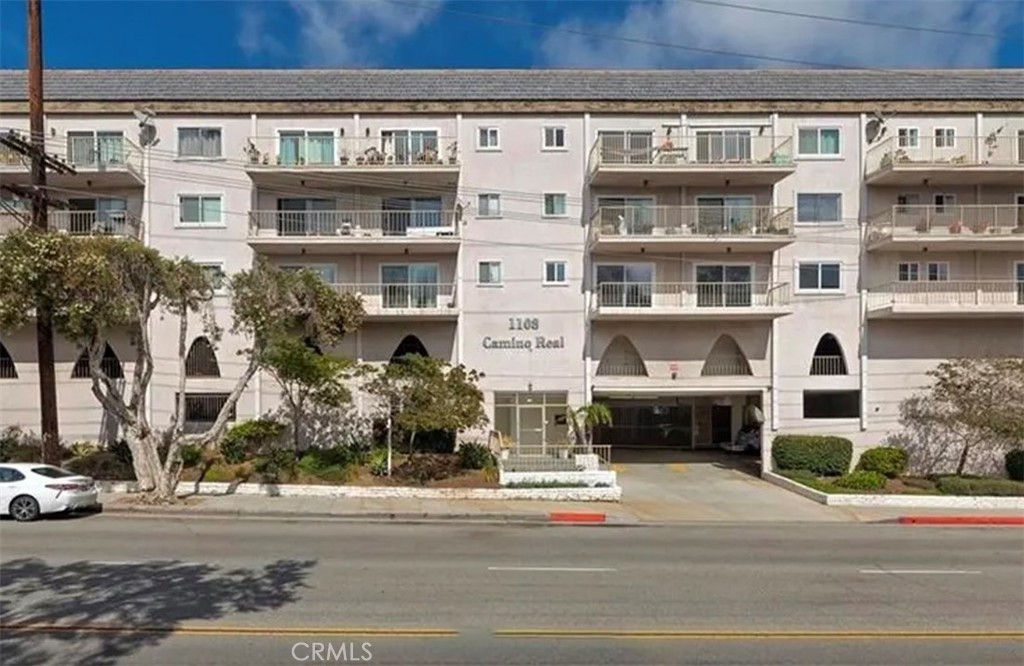1108 Camino Real 409 — photo