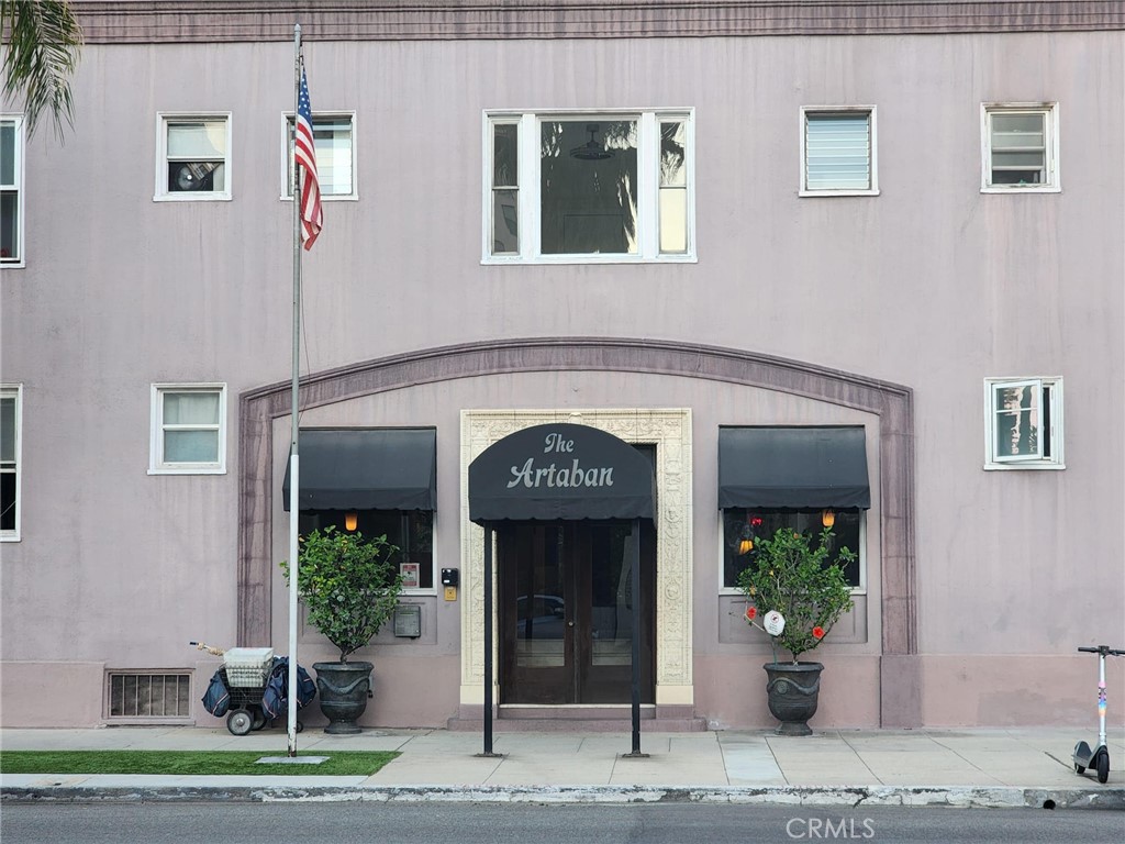 10 Atlantic Avenue 706 — photo