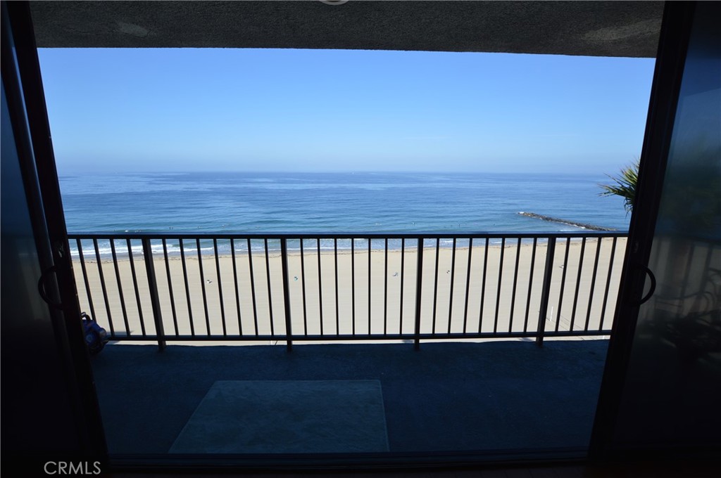 721 Esplanade 607 — photo