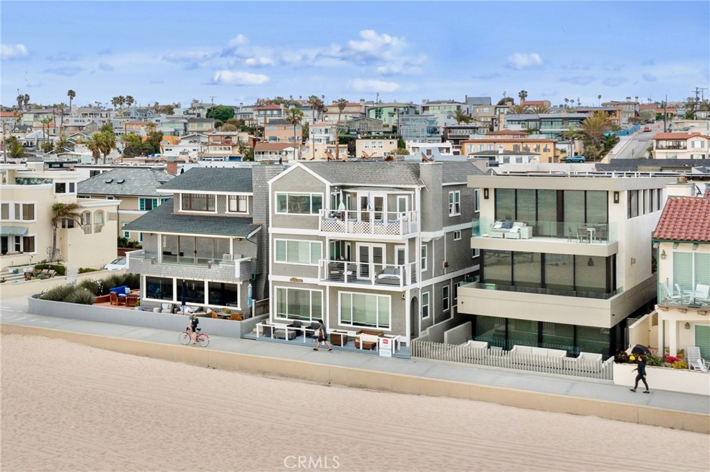 1836 The Strand — photo