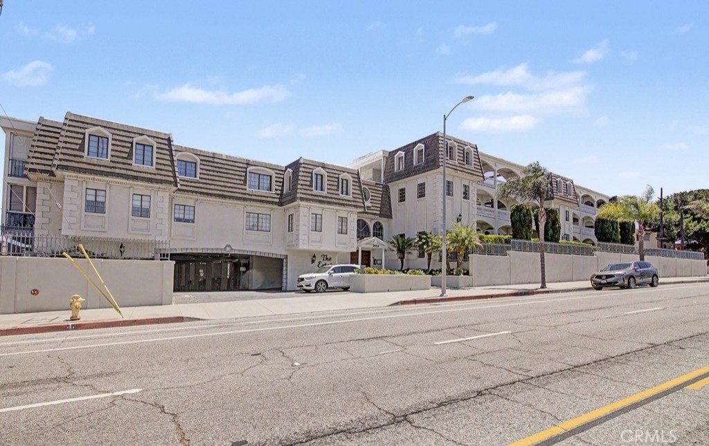2020 S Western 3 — photo