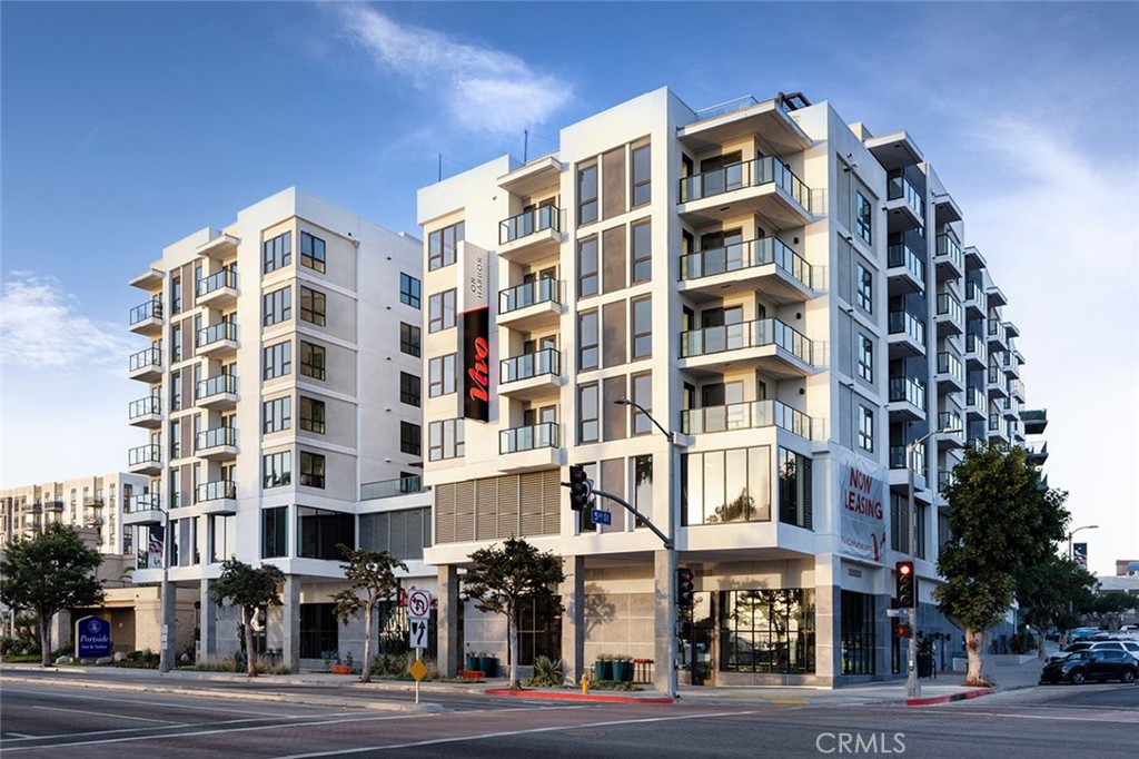 511 S Harbor 407 — photo