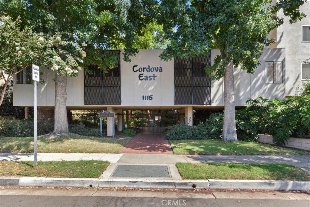 1115 Cordova Street 123 — photo