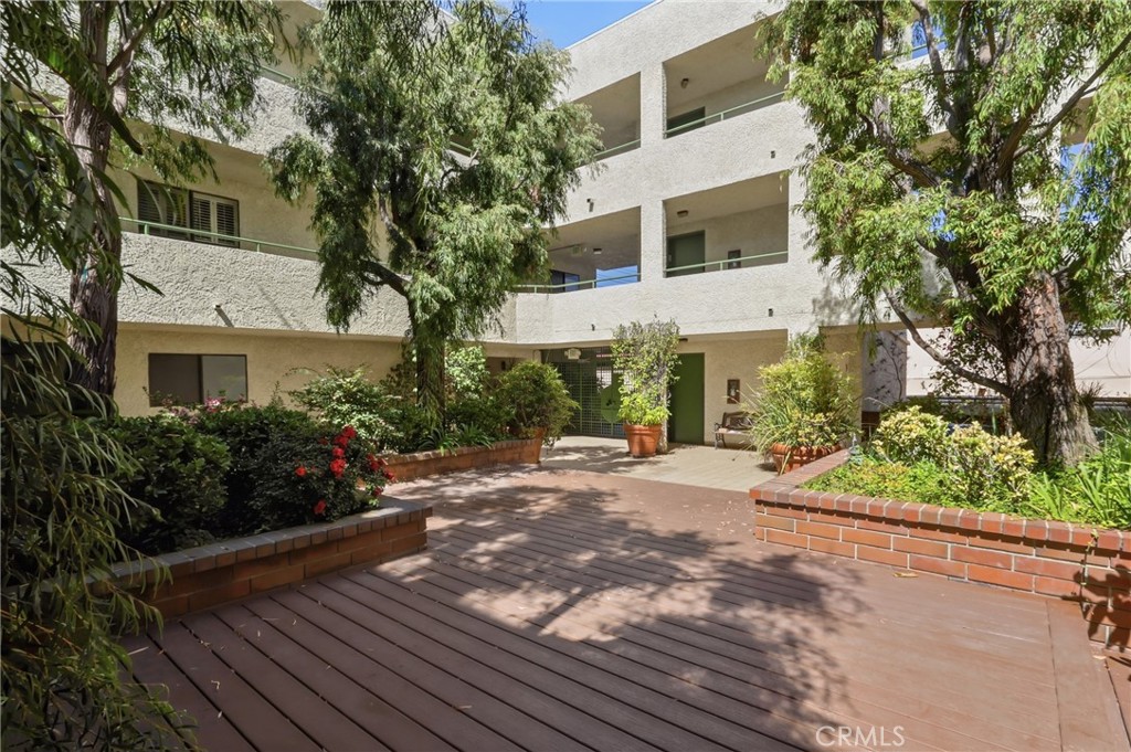 3544 S Centinela 107 — photo