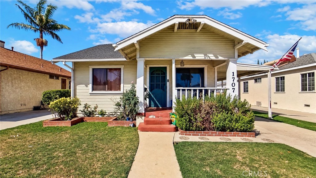 1707 E Poinsettia Street — photo