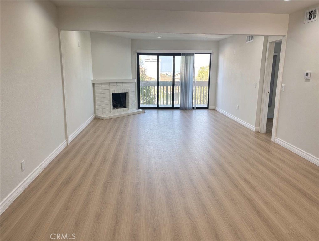 1833 Caddington — photo