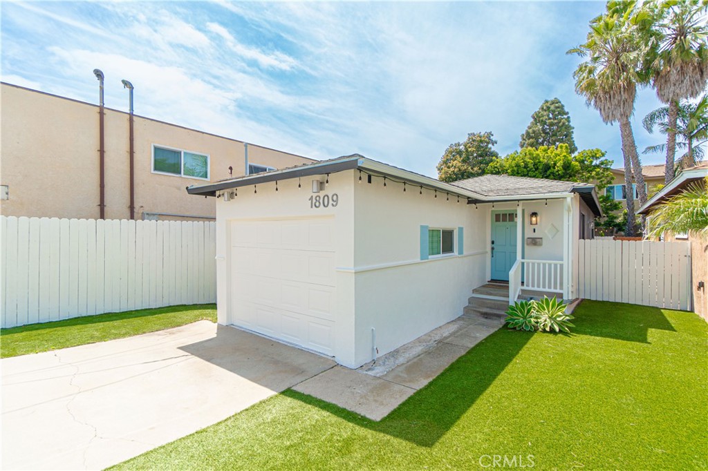 1809 Phelan Lane — photo
