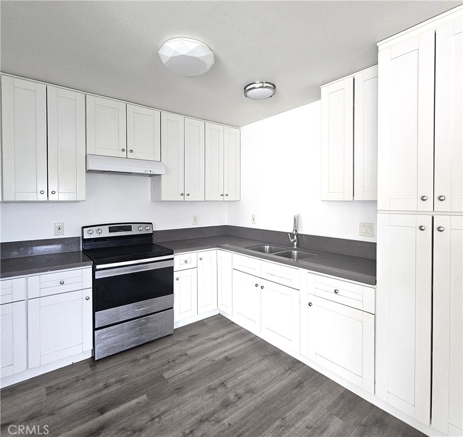 320 E Hullett D — photo
