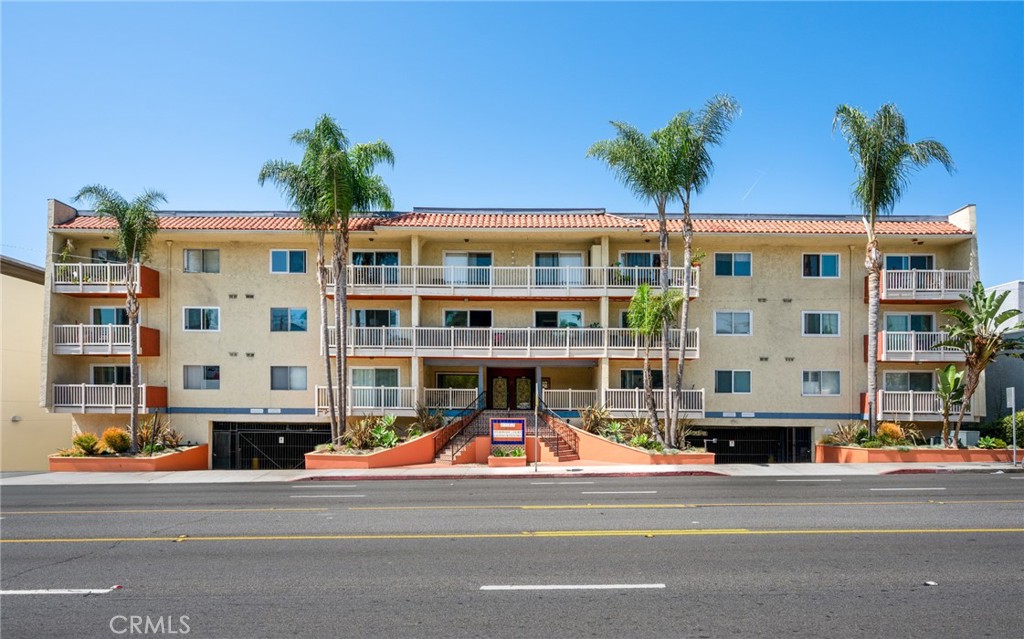 1707 Pacific Coast Highway, #413 413 — photo