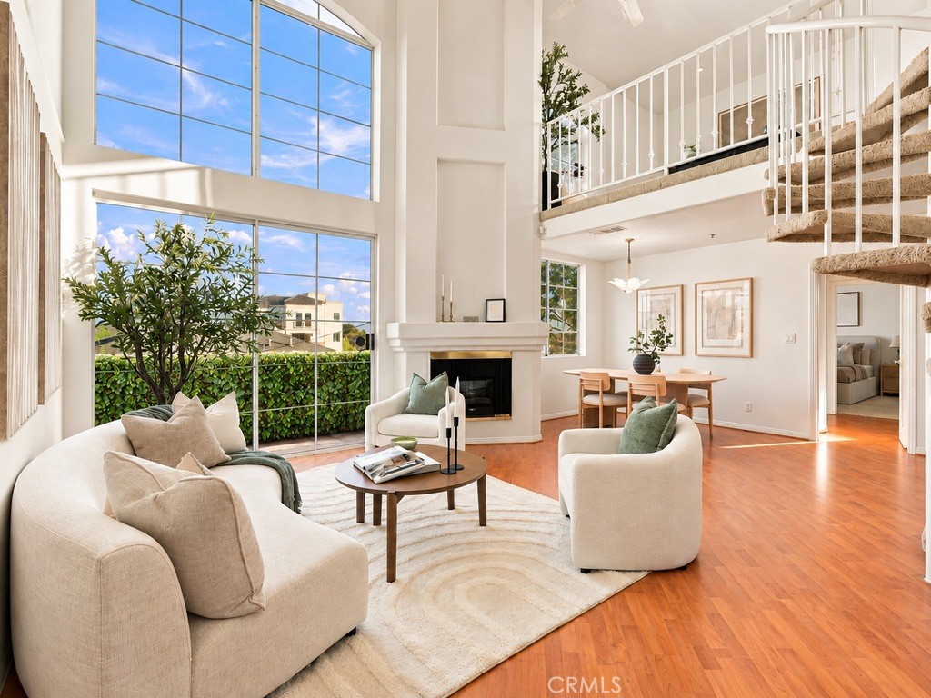 7122 La Tijera Boulevard Unit H201 — photo