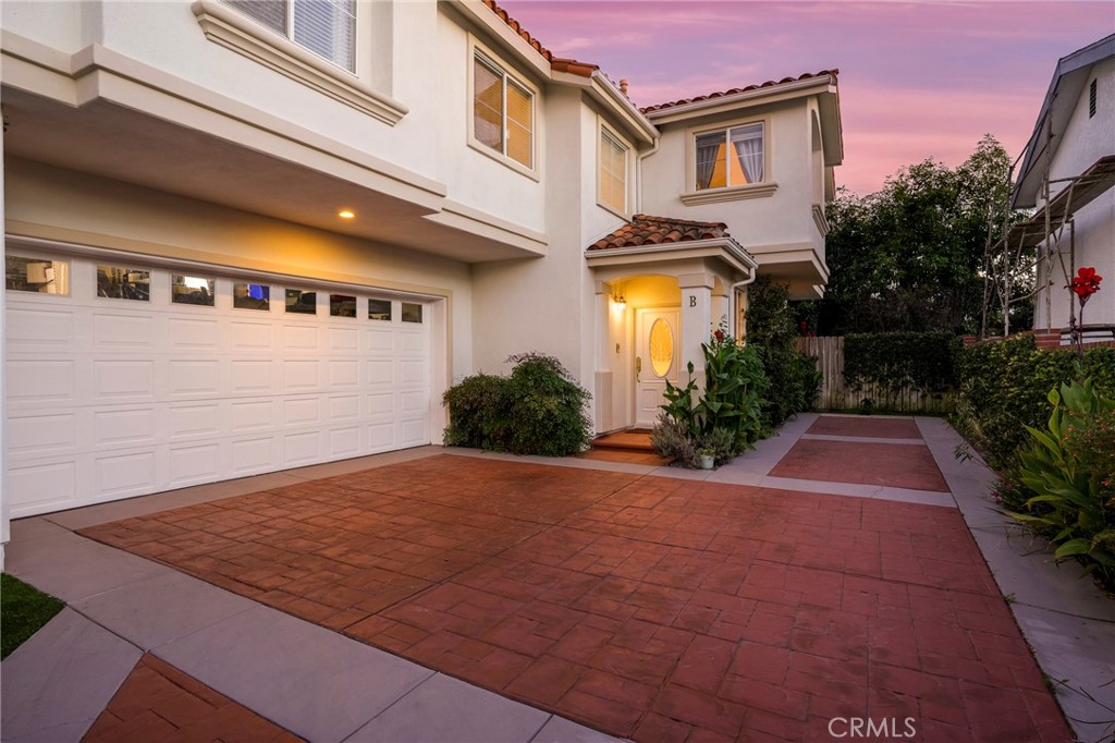 2216 Pullman Lane Unit B — photo