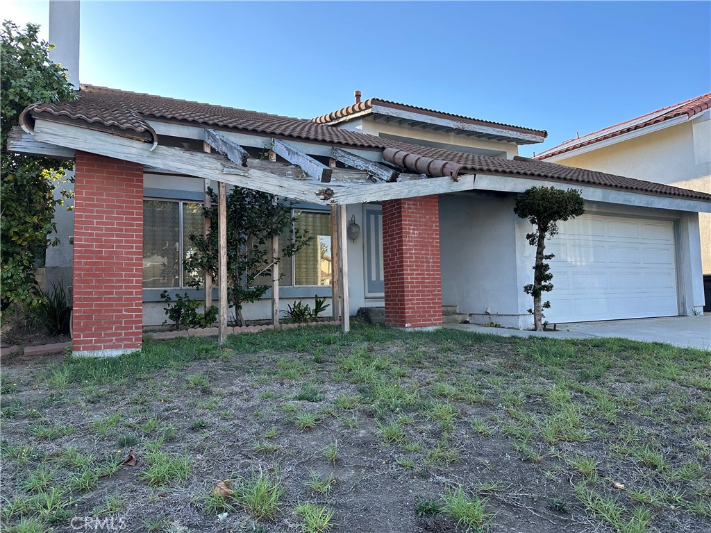 19815 Tomlee Avenue — photo