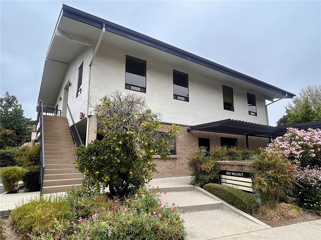 860 Walnut C — photo