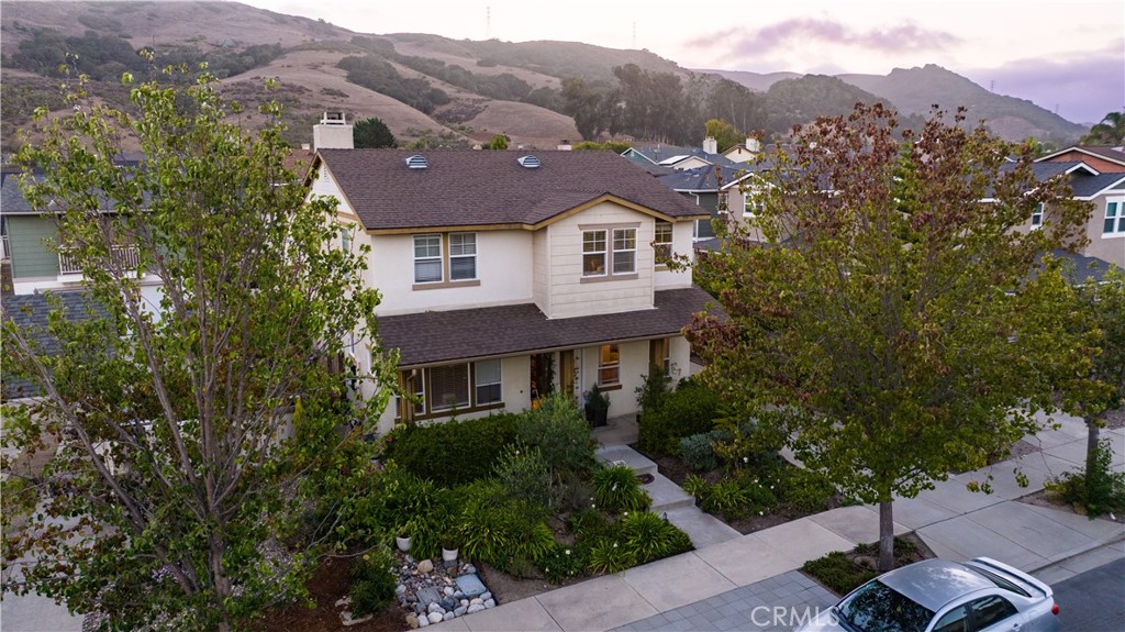 1771 1769 Singletree Court — photo