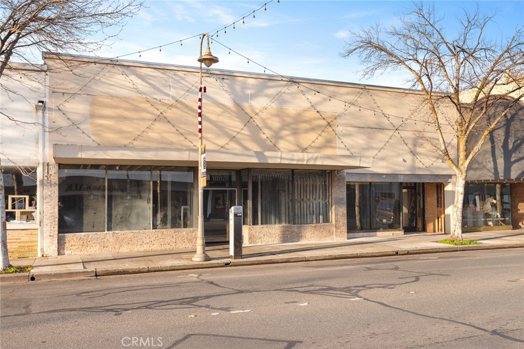 218 Main Street — photo