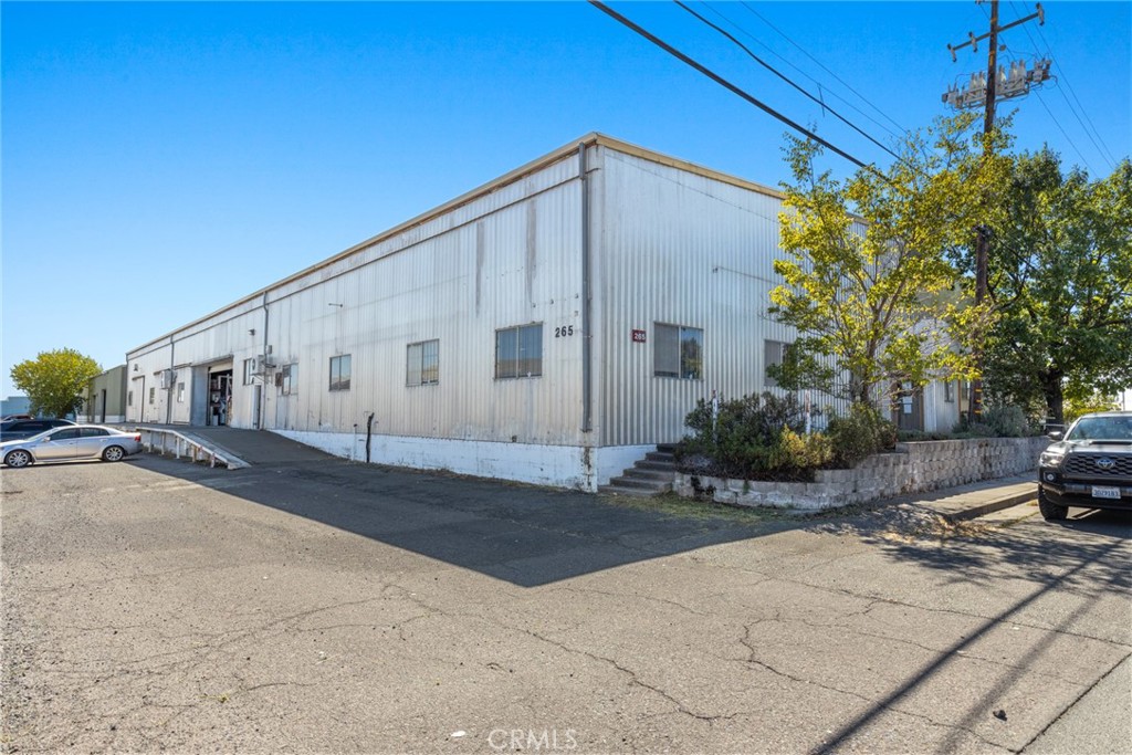 265 Boeing Avenue — photo