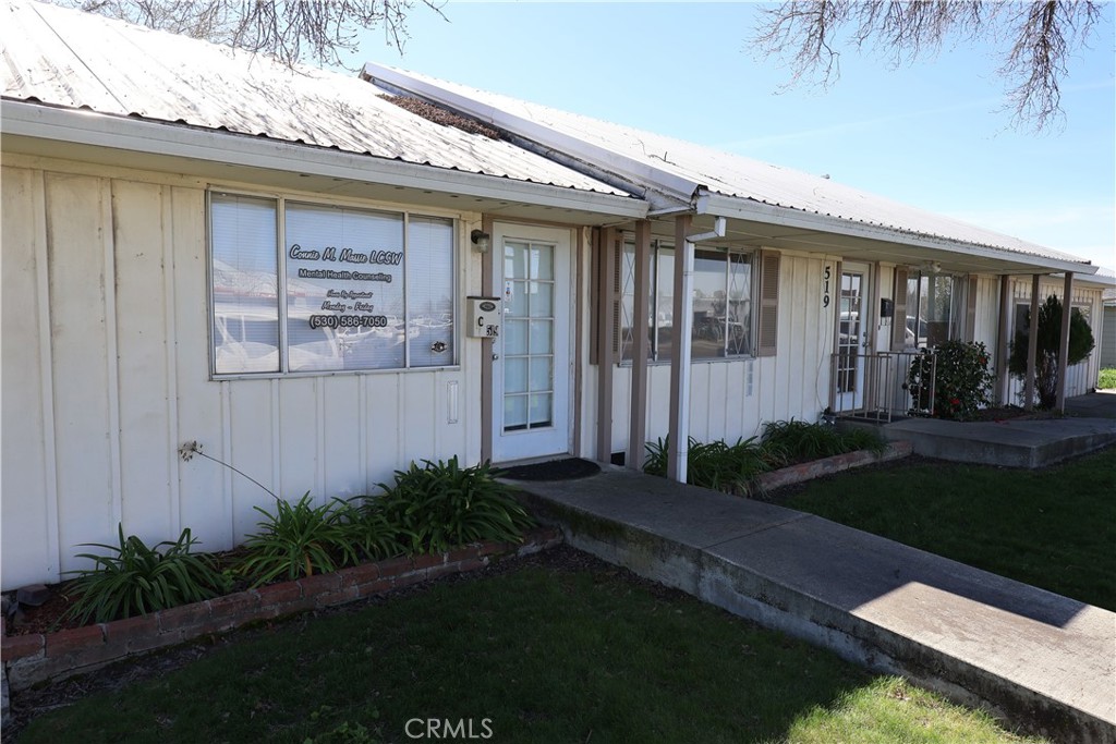 519 Solano — photo