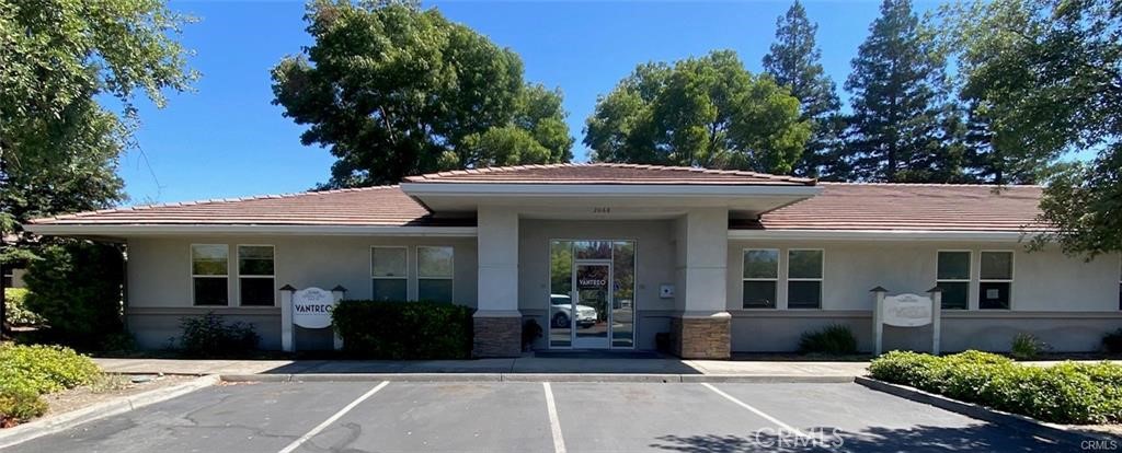 2068 Talbert Drive Unit 100 — photo