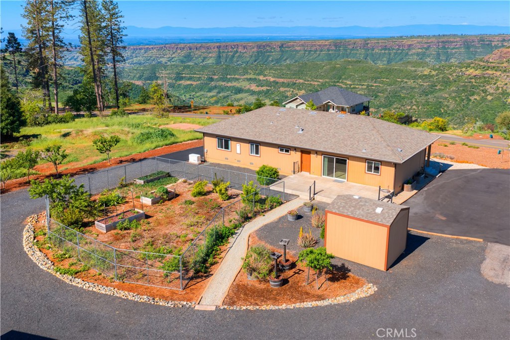 6092 Cliff Drive — photo