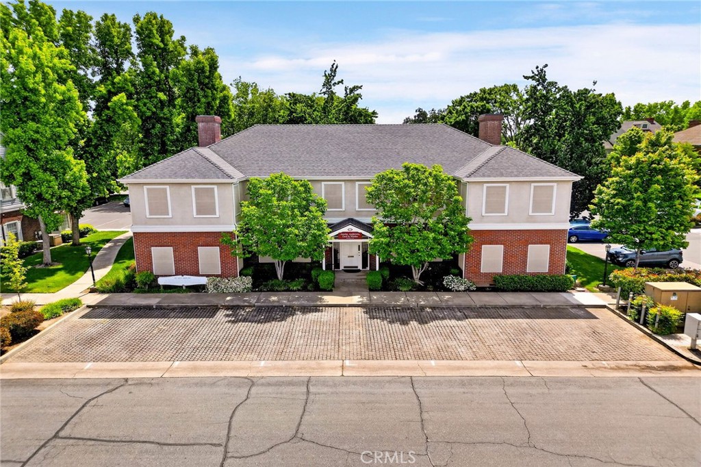 20 Independence Circle — photo