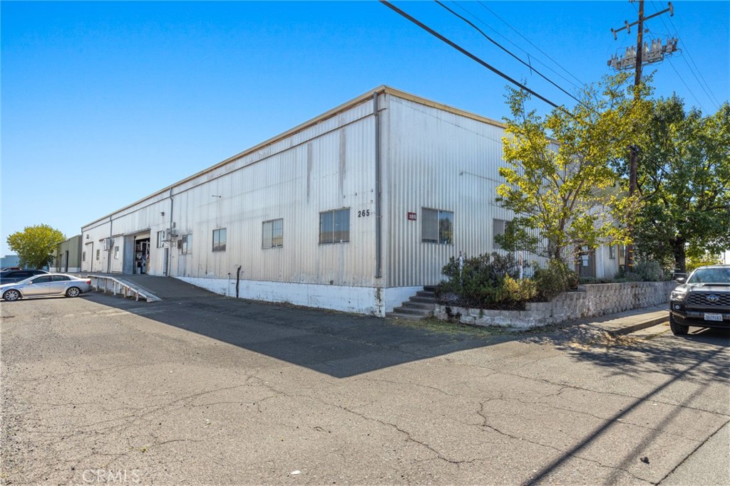265 Boeing Avenue — photo