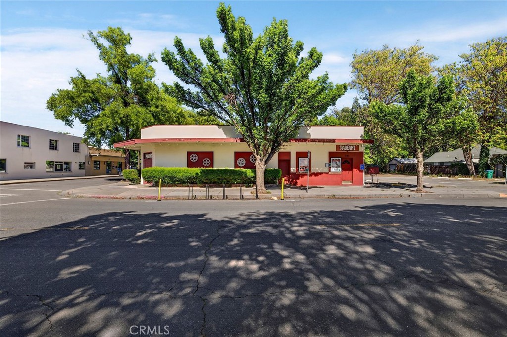 351 E 6th Street, Chico, CA 95928 — photo 3