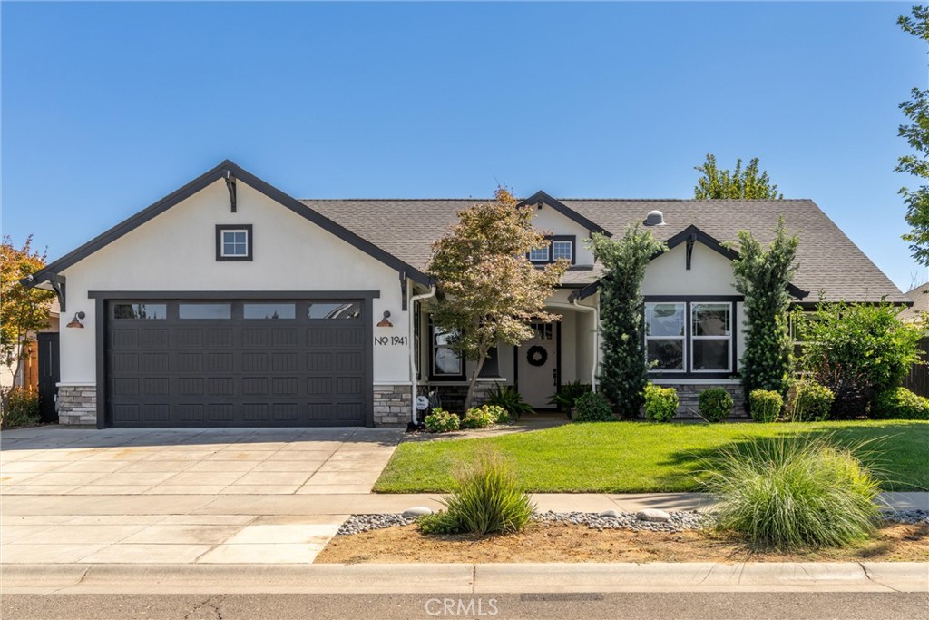 1941 Waxwing Way — photo
