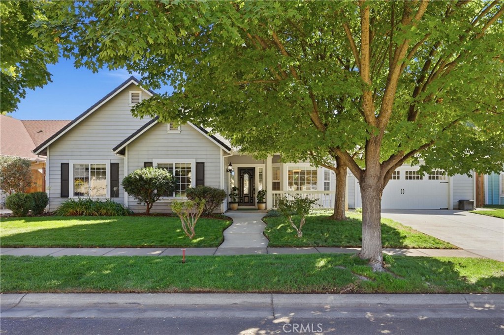 4 Stratford Way — photo