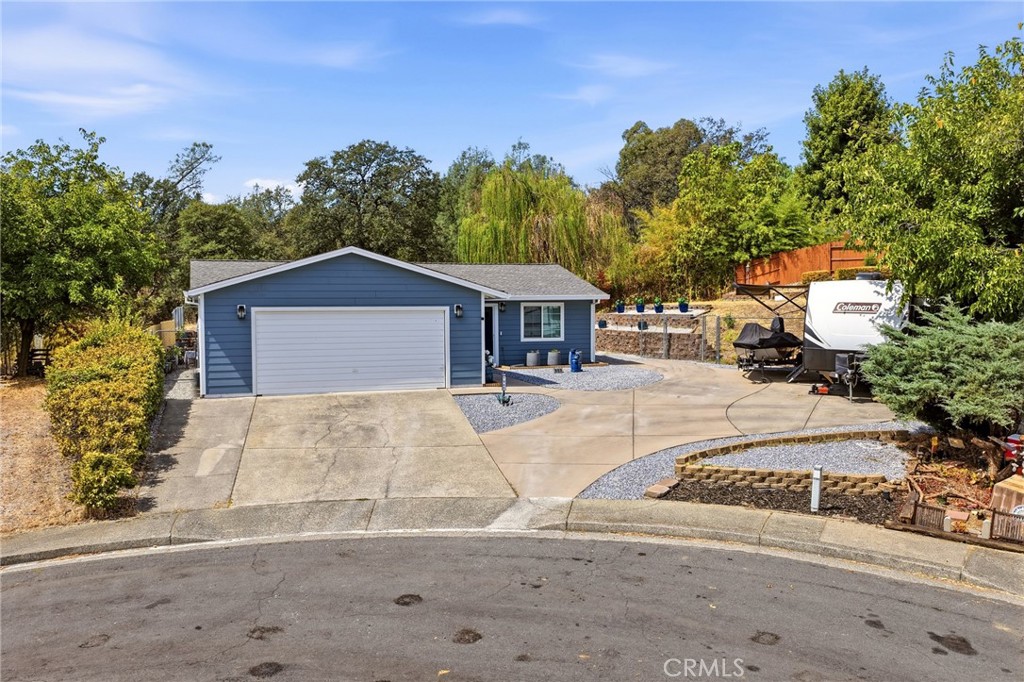1045 Jaxon Way — photo