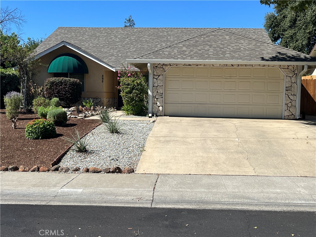 898 Yosemite Drive — photo