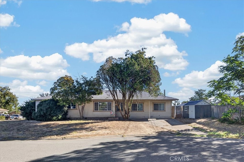 1635 Alvord Place — photo