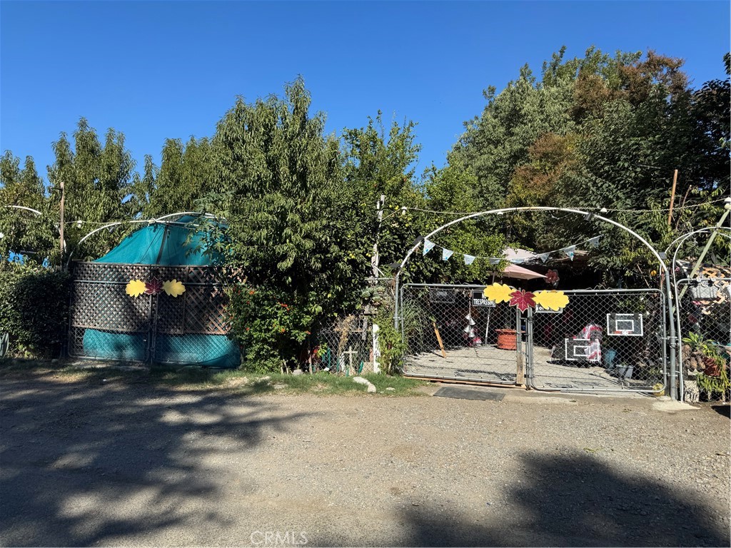 114 San Mateo — photo