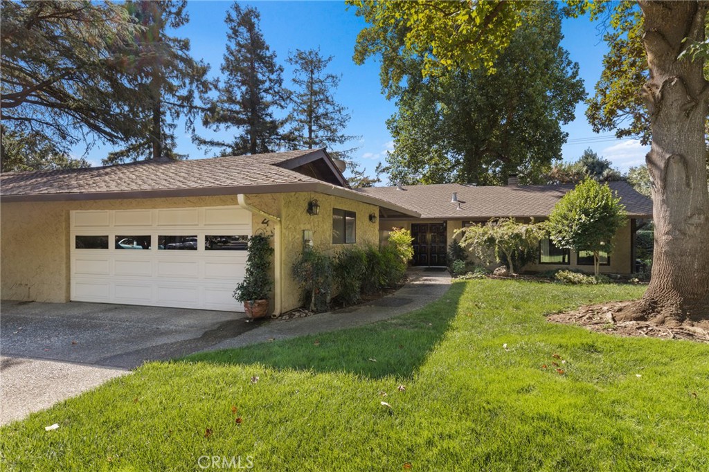 2 Northwood Commons — photo