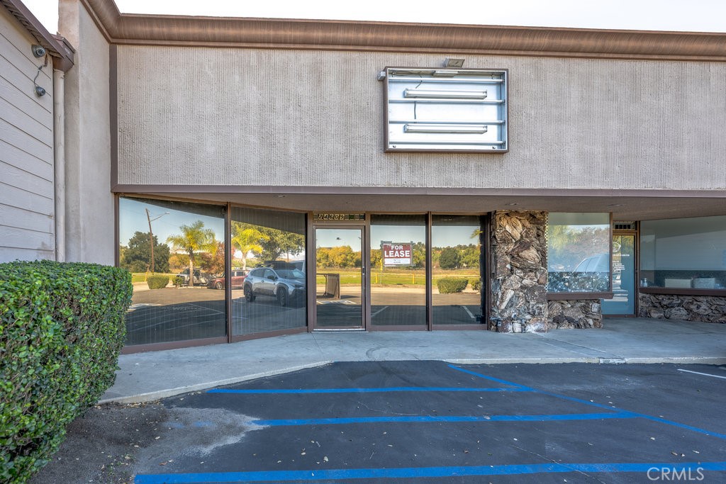 24609 Arch Street — photo