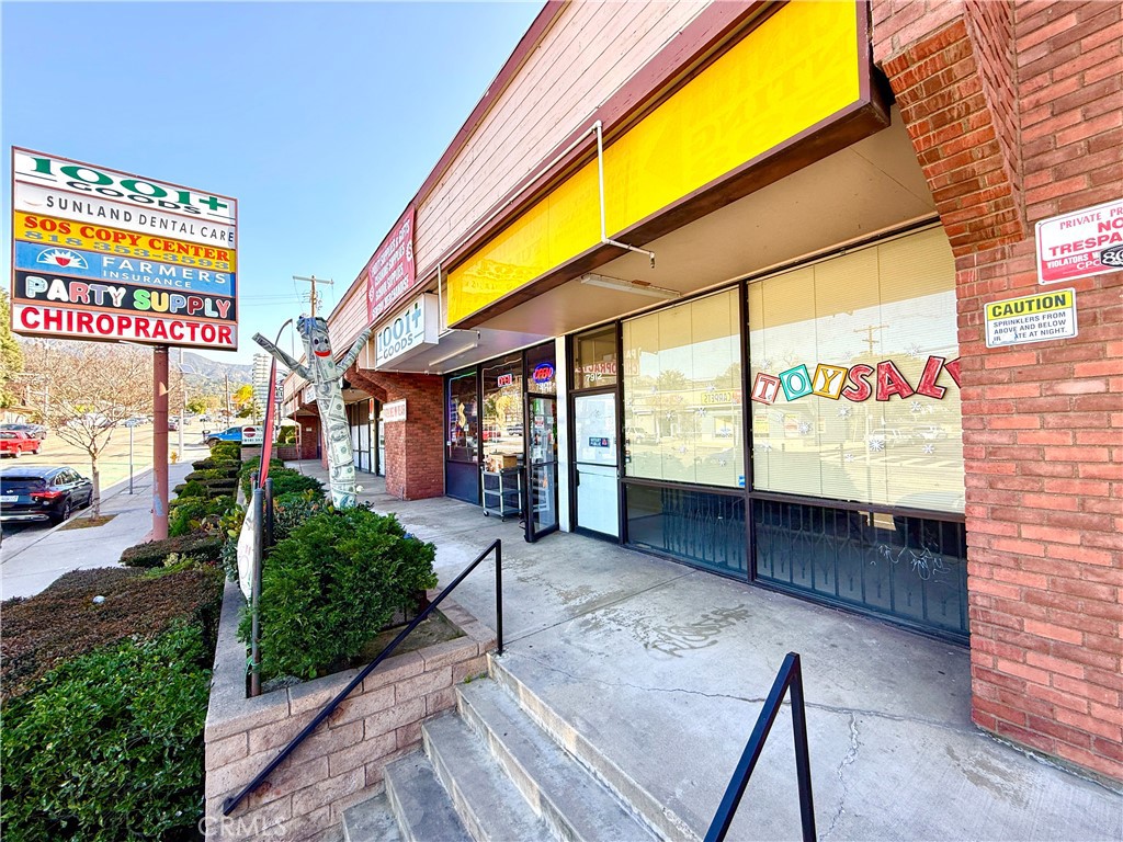 7912 Foothill Boulevard — photo