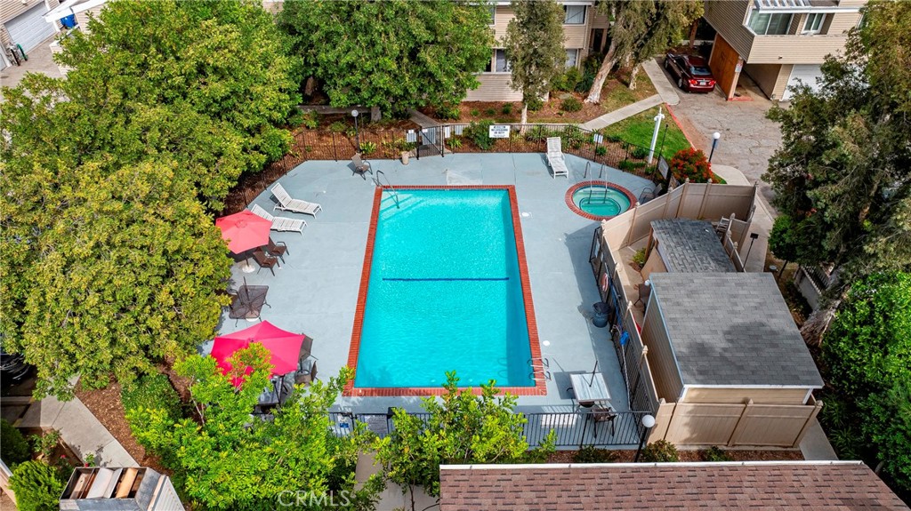 9952 Sepulveda 5 — photo