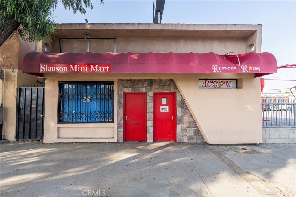 4533 Slauson Avenue — photo