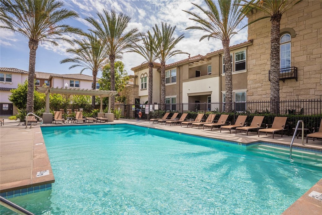 243 Riverdale Court 431 — photo