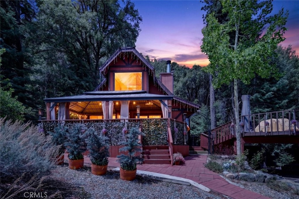 1405 Zion Way — photo