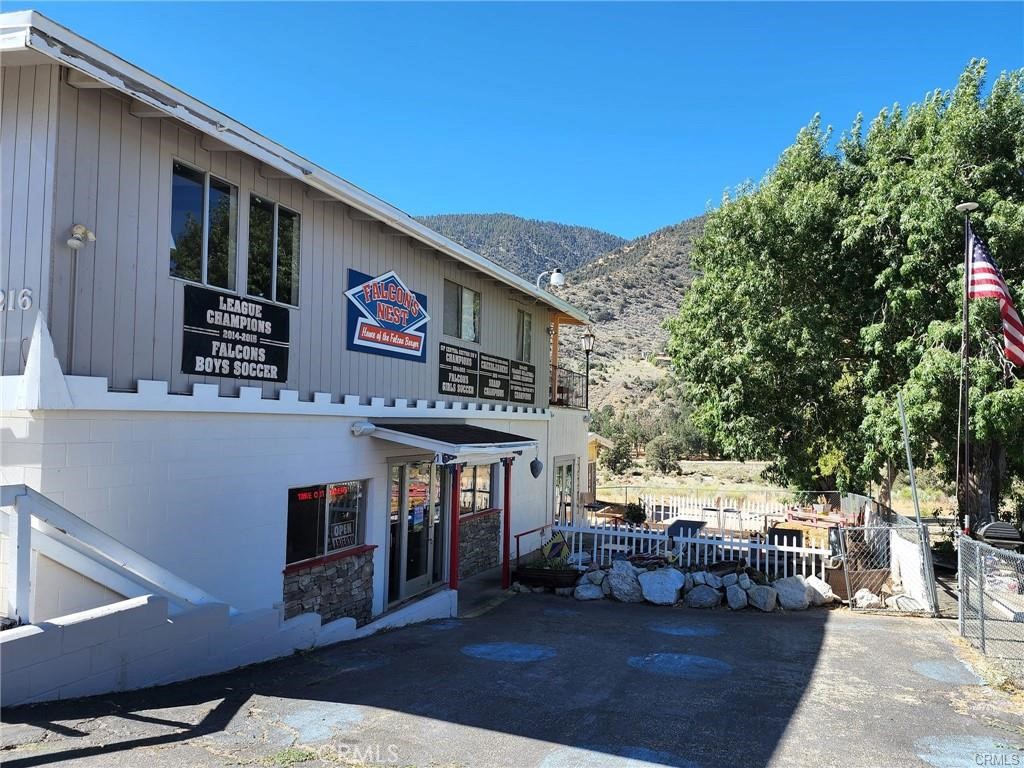 3216 Mt Pinos — photo