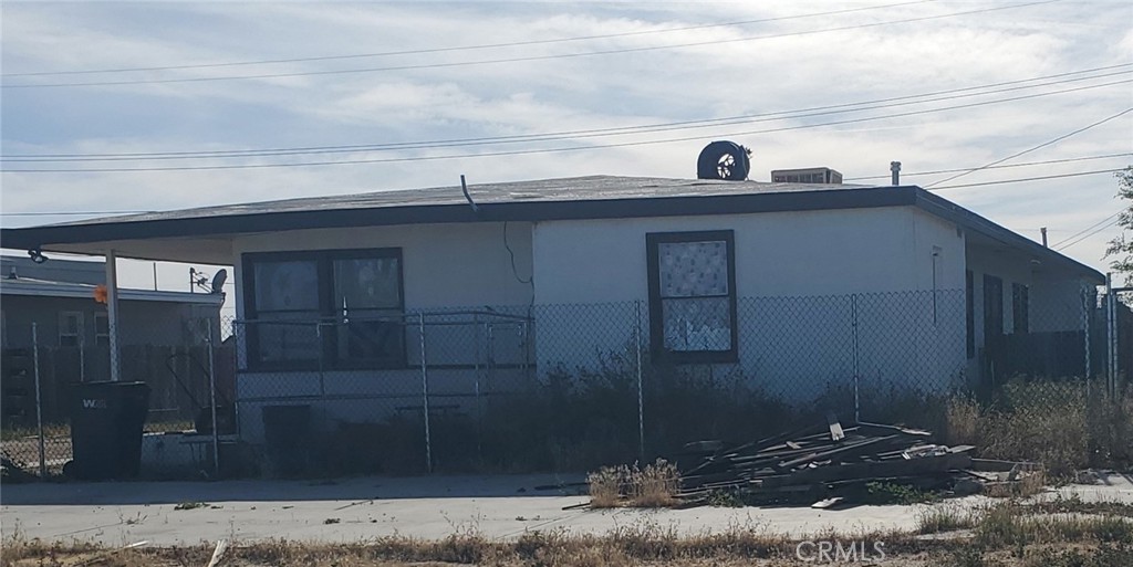 13201 Davenport — photo